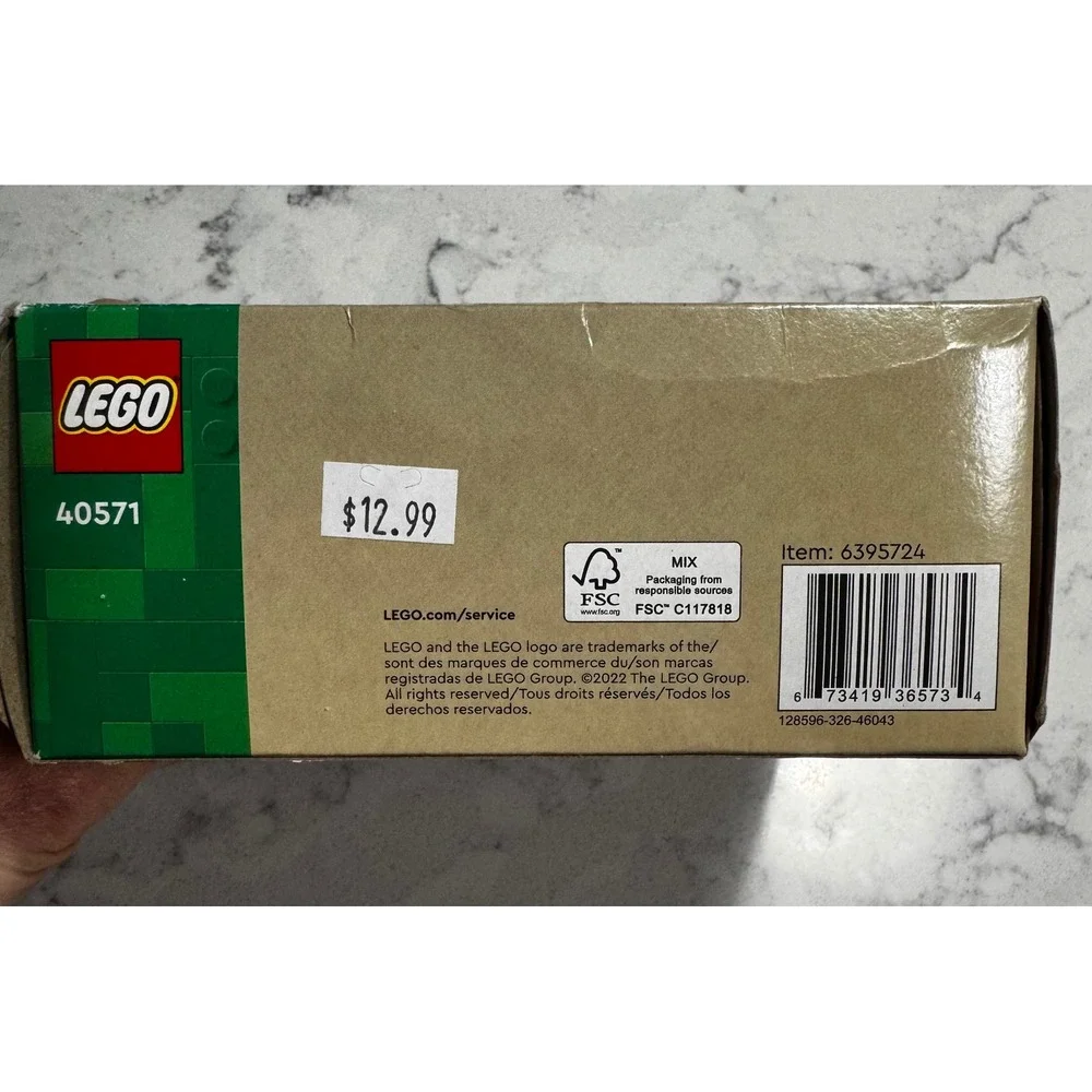 LEGO Seasonal: Wintertime Polar Bears (40571) Christmas Decor - New & Sealed!